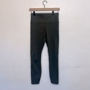 Vuori Dark Green Heather Leggings - size Small